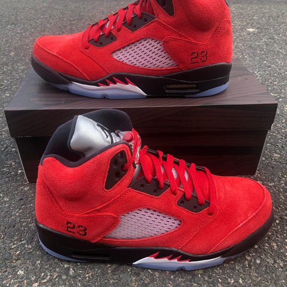 Jordan 5 “Ragging Bulls”